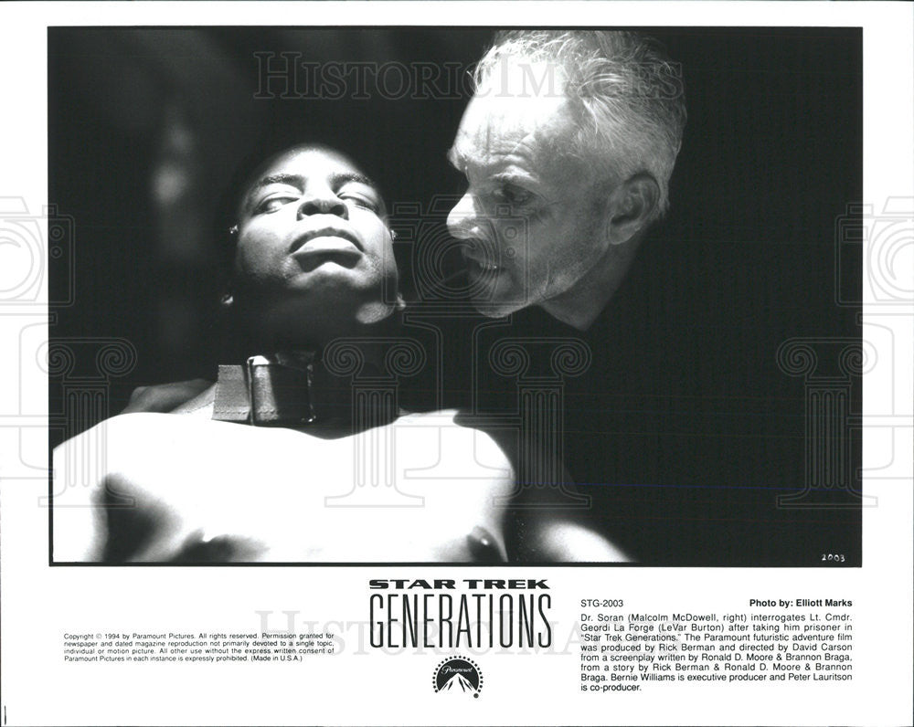 1994 Press Photo Malcolm McDowell and LeVar Burton in &quot;Star Trek Generations&quot; - Historic Images