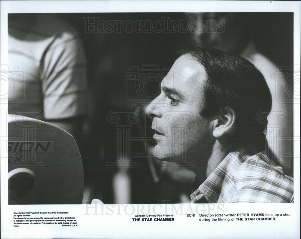 1983 Press Photo Director Peter Hyams Films the Star Chamber - Historic Images