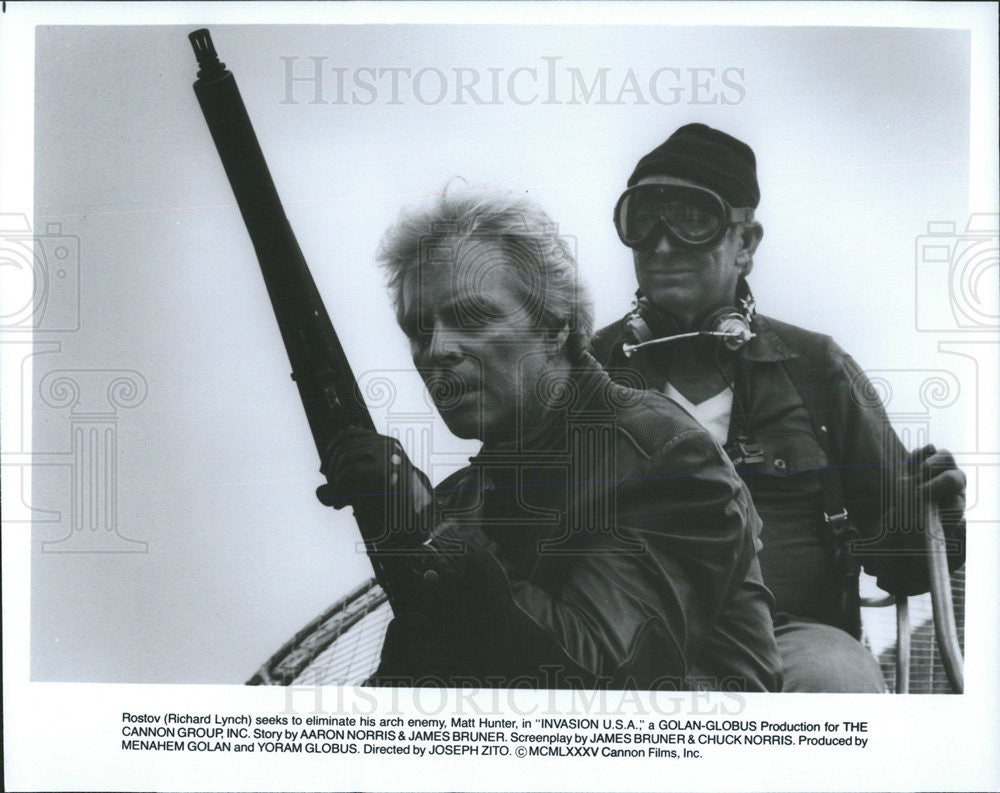 1985 Press Photo Richard Lynch in &quot;Invasion U.S.A&quot; - Historic Images