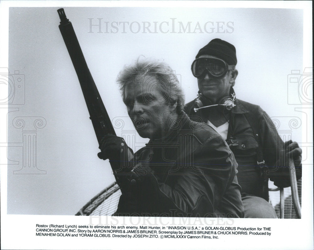 1985 Press Photo Richard Lynch in &quot;Invasion U.S.A.&quot; - Historic Images