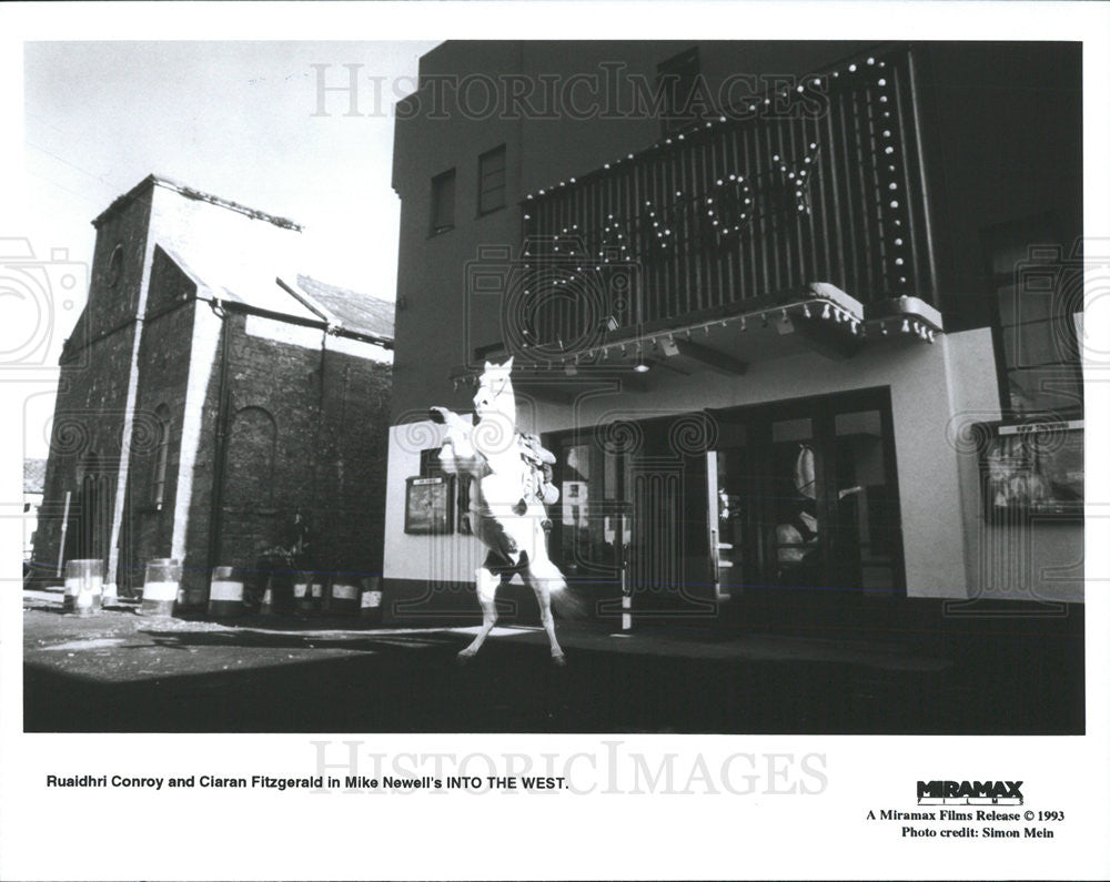 1992 Press Photo Film Into The West Ruaidhri Conroy Claran Fitzgerald - Historic Images