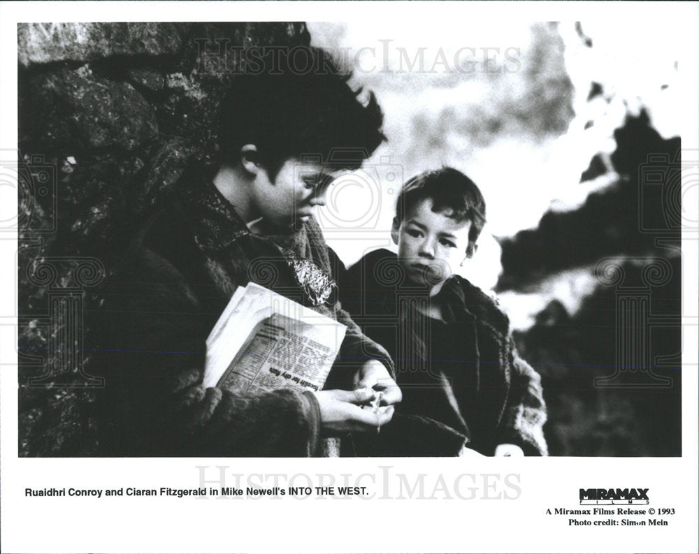 1992 Press Photo Film Into the West Ruaidhri Conroy Ciaran Fitzgerald - Historic Images