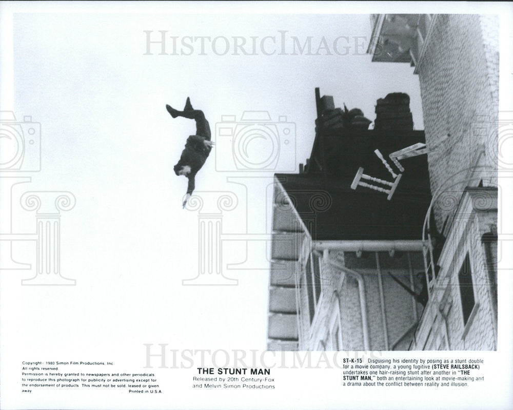 1980 Press Photo The Stunt Man Film Actor Steve Railsback Making Fall Scene - Historic Images