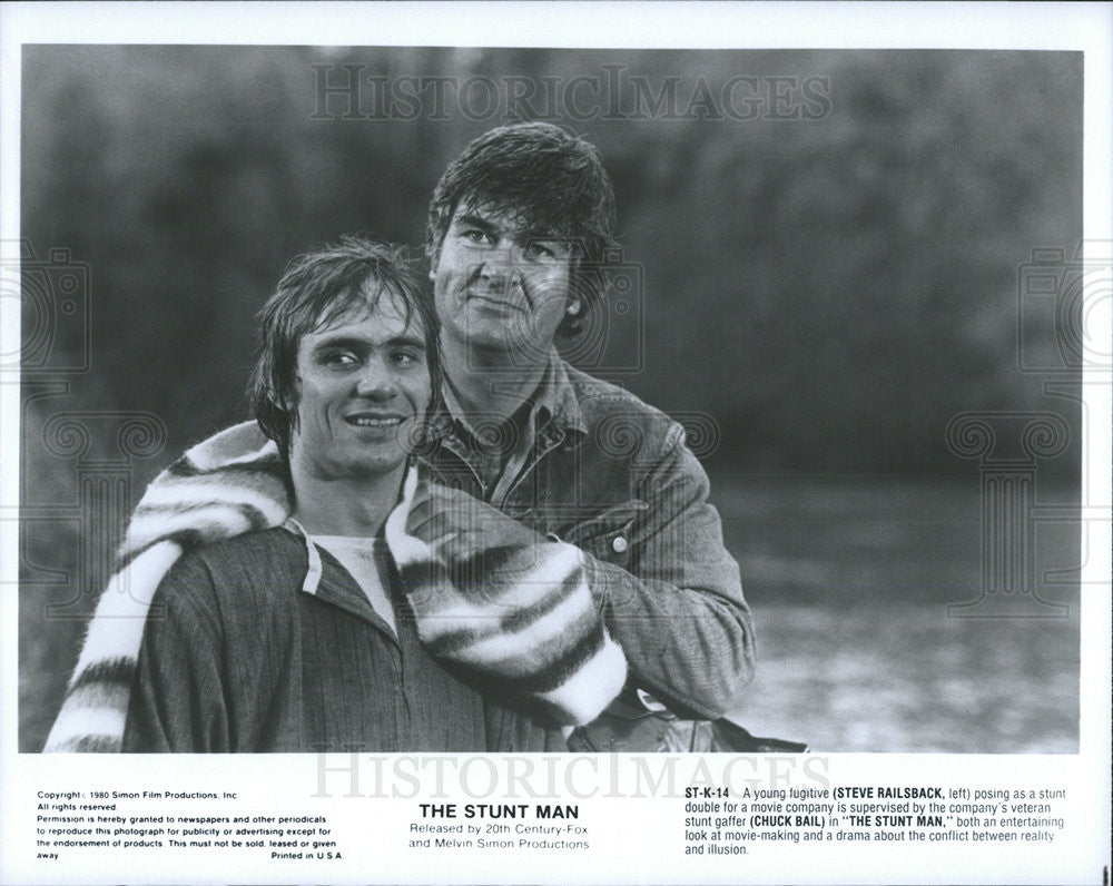 1980 Press Photo Chuck Bail Actor Steve Railsback Stunt Man Movie Film - Historic Images