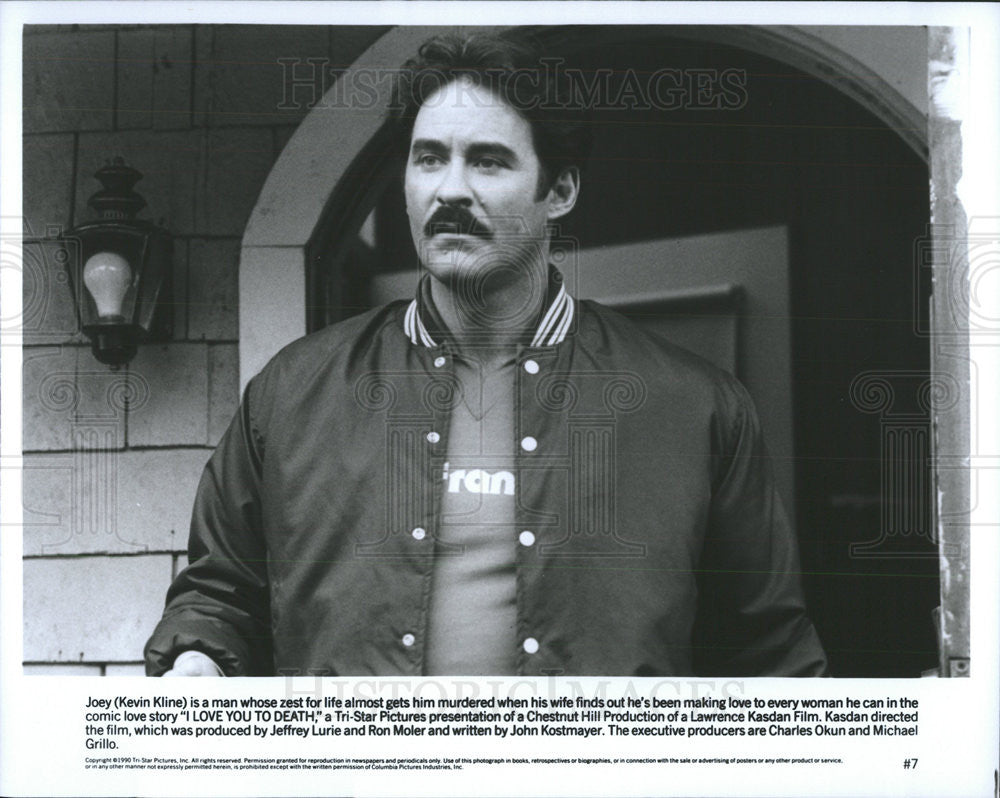 1990 Press Photo Kevin Kline in &quot;I Love You To Death&quot; - Historic Images