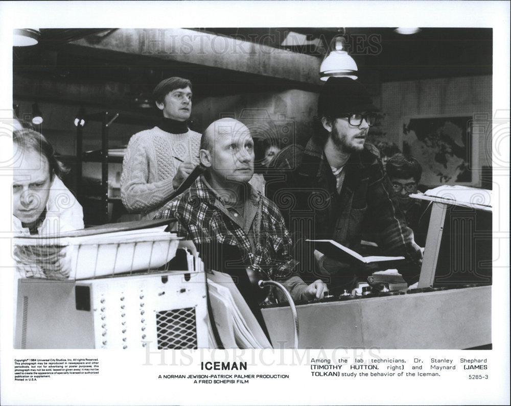 1984 Press Photo Timothy Hutton and James Tolkan in &quot;Iceman&quot; - Historic Images