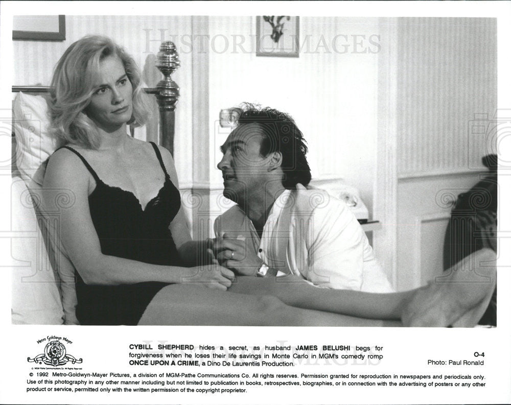 1992 Press Photo Cybil Shepherd &amp; James Belushi Star In Once Upon A Crime - Historic Images