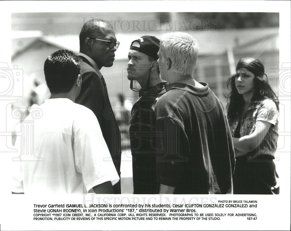 1997 Press Photo Samuel L. Jackson, Clifton Gonzalez Gonzalez and Jonah Rooney - Historic Images