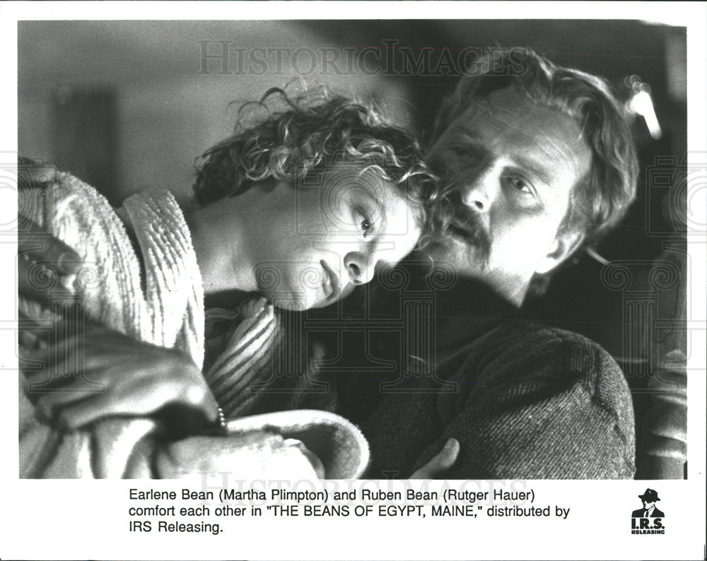 1994 Press Photo Martha Plimpton Actress Rutger Hauer Actor Beans Egypt Maine - Historic Images