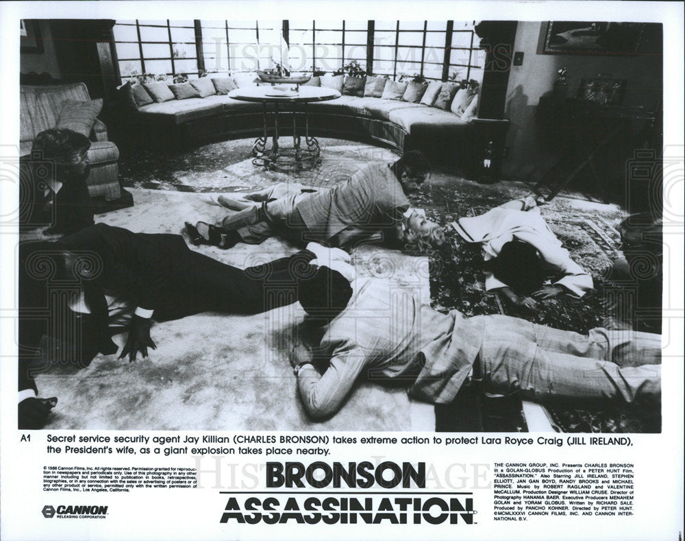 1987 Press Photo Film Assassination Charles Bronson Jill Ireland - Historic Images