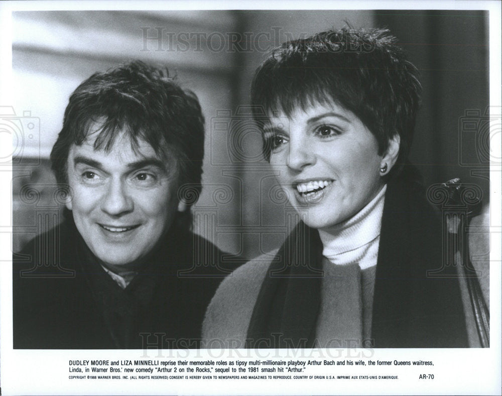 1988 Press Photo Film Arthur 2 on the Rocks Dudley Moore Liza Minnelli - Historic Images