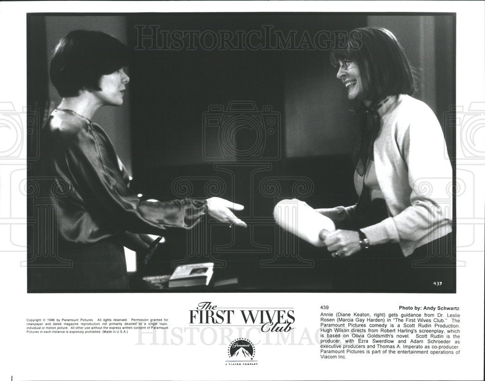 1996 Press Photo Diane Keaton &amp; Marcia Gay Harden In The First Wives Club - Historic Images