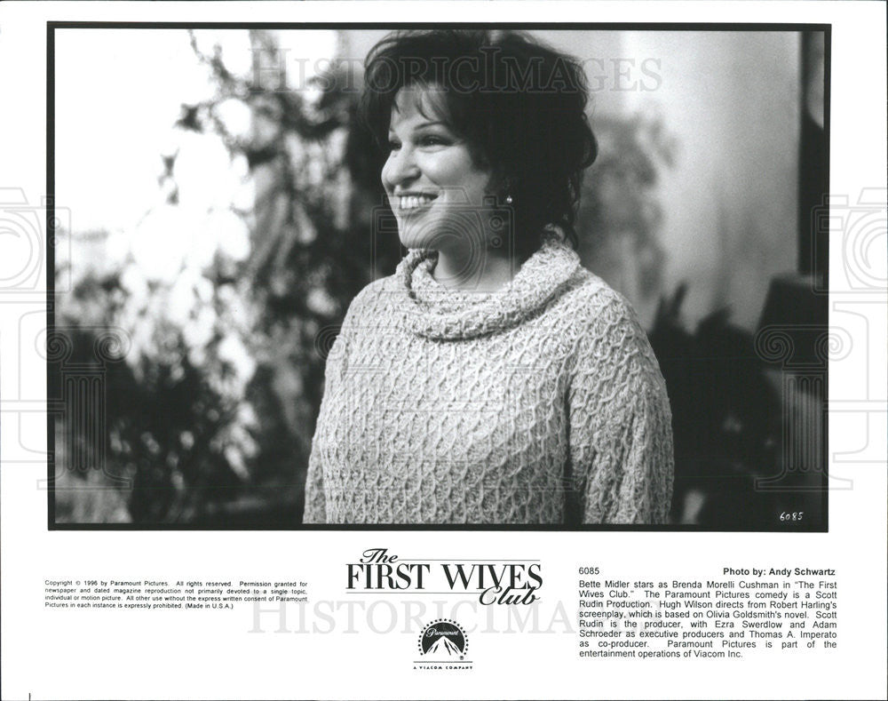 1996 Press Photo Bette Midler In A Scene From The First Wives Club - Historic Images