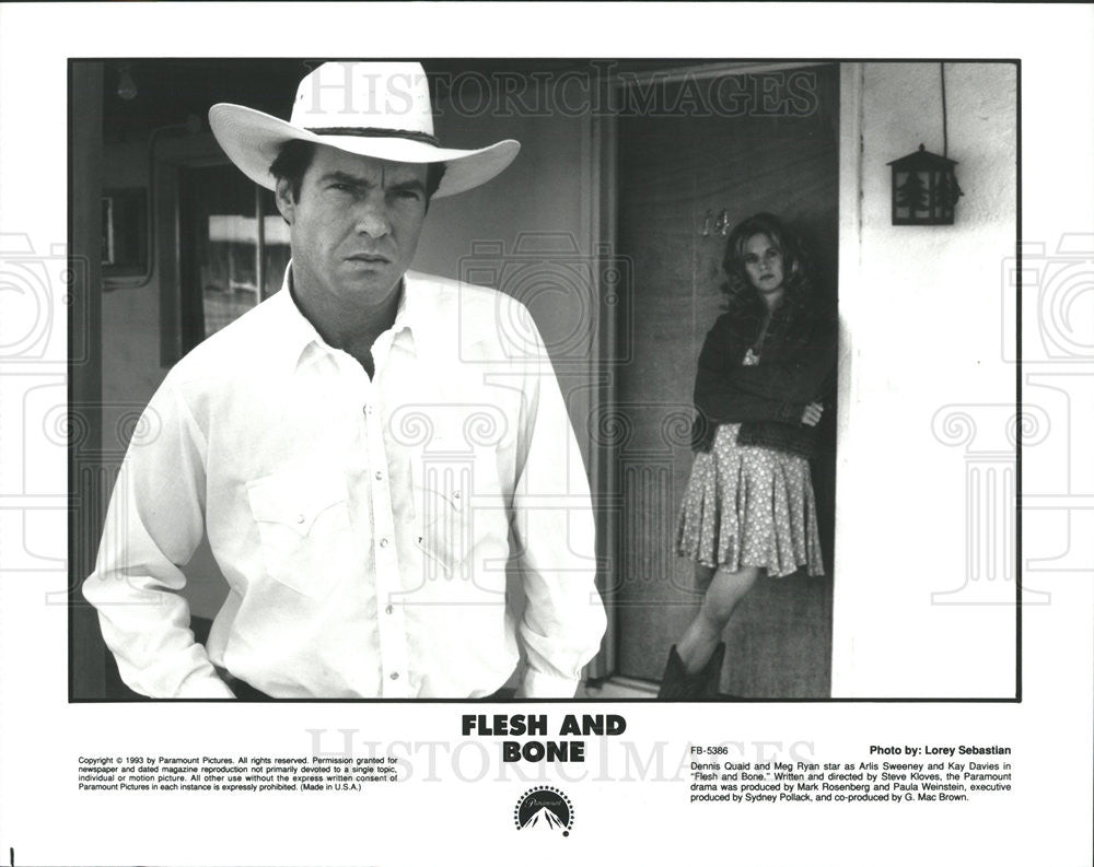 1993 Press Photo Dennis Quaid and Meg Ryan star in &quot;Flesh And Bone&quot; - Historic Images