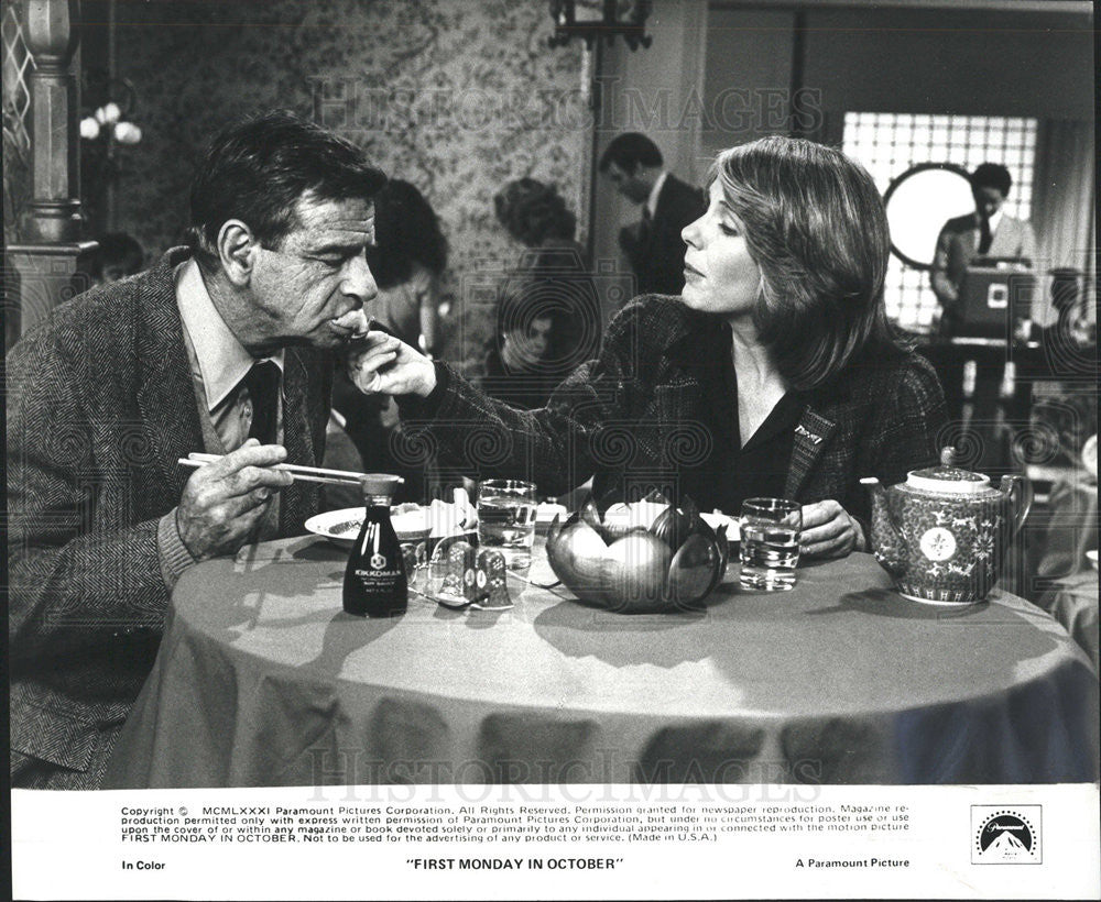 1981 Press Photo Walter Matthau &amp; Jill Clayburgh In First Monday In October - Historic Images