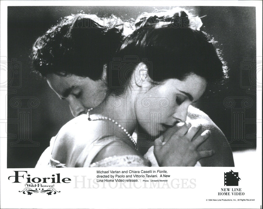 1994 Press Photo Michael Vartan and Chiara Caselli in &quot;Fiorile&quot; (Wild Flower) - Historic Images