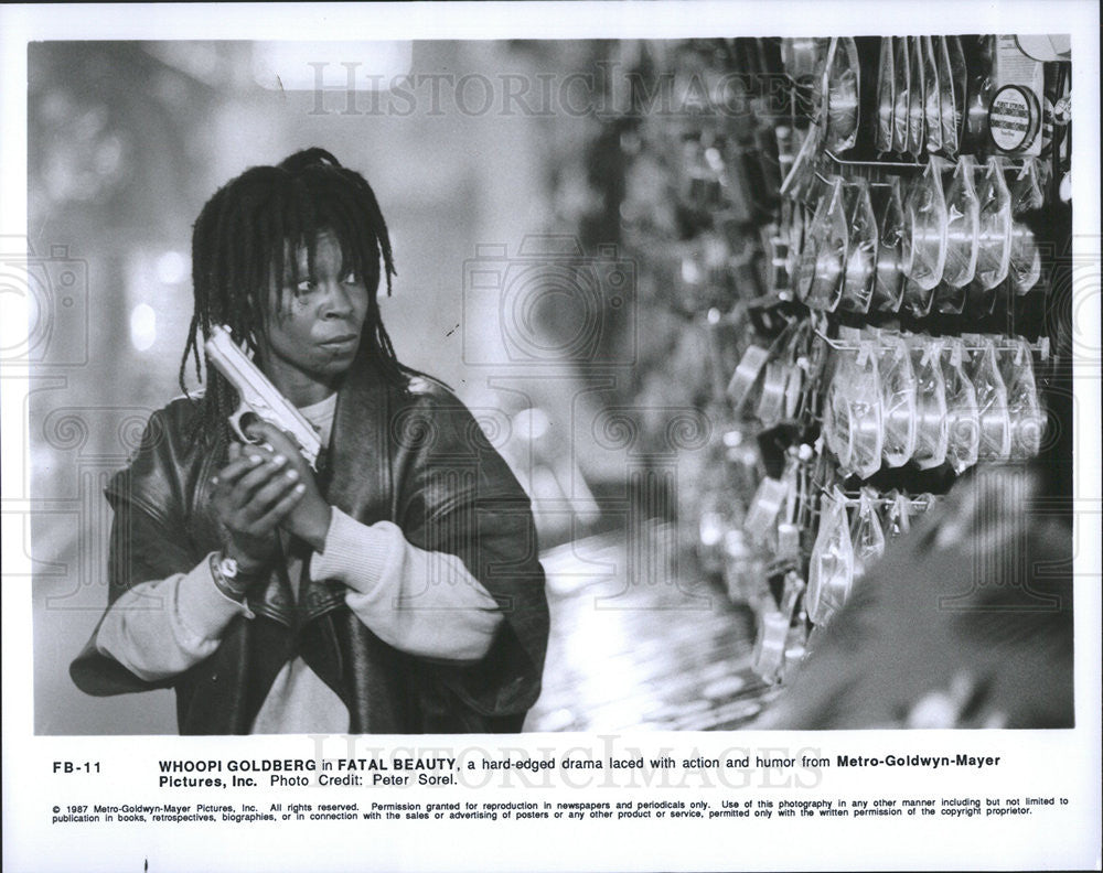 1987 Press Photo Whoopi Goldberg Actress Drama Movie Film Fatal Beauty - Historic Images