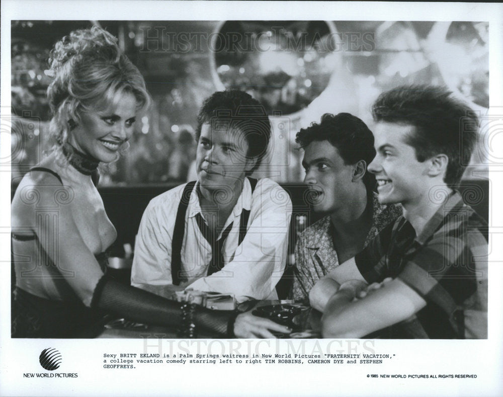 1985 Press Photo Britt Ekland, Tim Robbins, Cameron Dye &quot;Fraternity Vacation&quot; - Historic Images