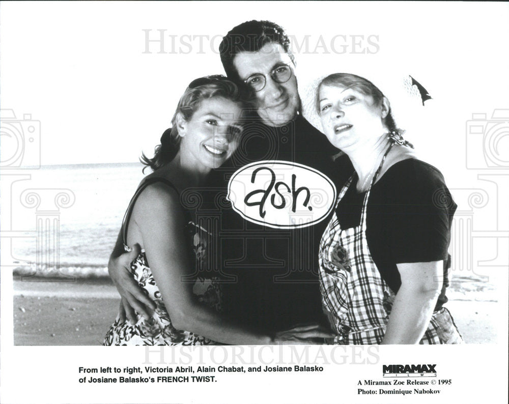 1995 Press Photo Victoria Abril, Alain Chabat, Josiane Balasko  &quot;French Twist&quot; - Historic Images