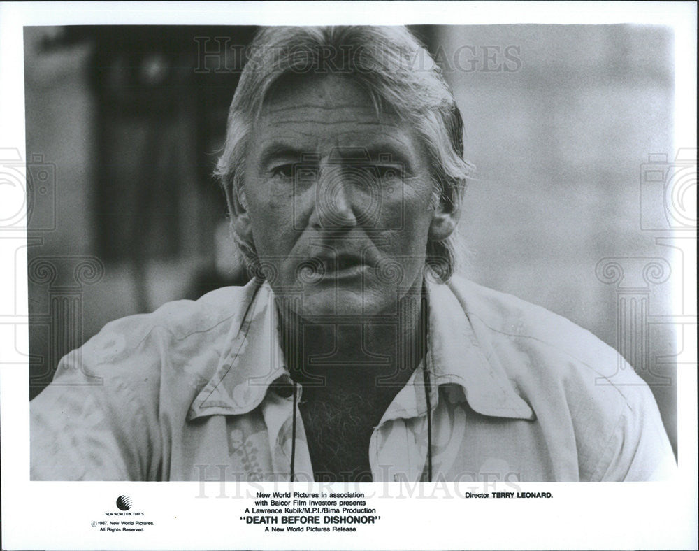 1987 Press Photo Director Terry Leonard of &quot;Death Before Dishonor&quot; - Historic Images