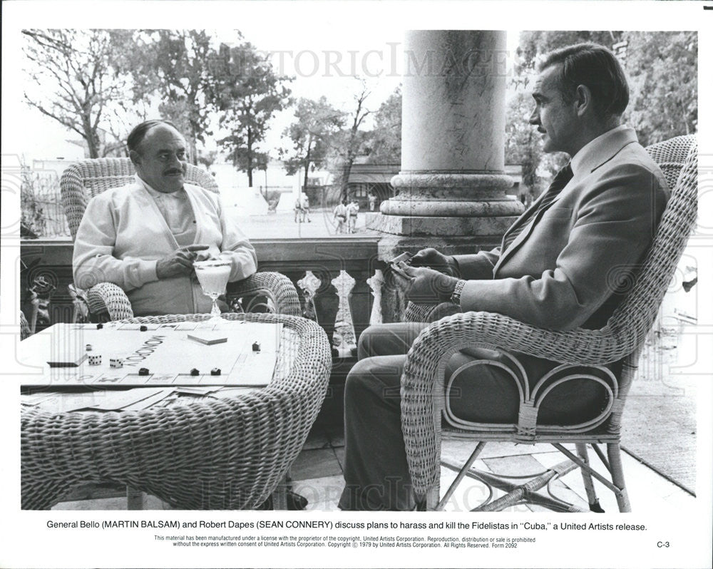 1979 Press Photo Martin Balsam &amp; Sean Connery in &quot;Cuba&quot; - Historic Images