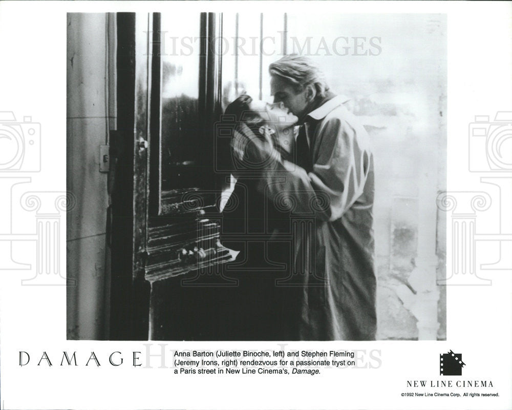 1992 Press Photo Juliette Binoche Actress Jeremy Irons Actor Damage Film Movie - Historic Images