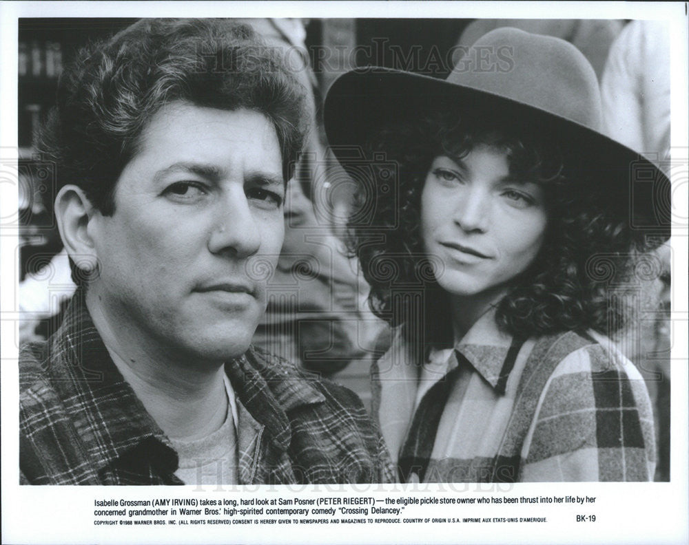 1988 Press Photo Amy Irving Actress Peter Riegert Actor Crossing Delancey Film - Historic Images