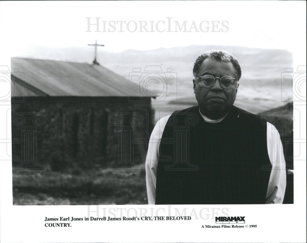 1995 Press Photo James Earl Jones Stars In &quot;Cry, The Beloved Country&quot; - Historic Images