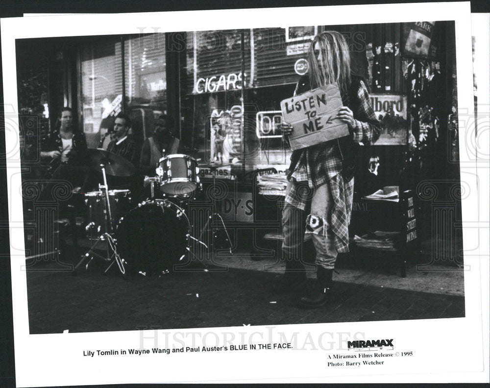 1995 Press Photo Lily Tomlin Actress Wayne Wang Actor Blue In Face Film Movie - Historic Images