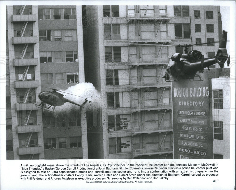 1982 Press Photo Roy Scheider &amp; Malcolm McDowell Battle It Out In &quot;Blue Thunder&quot; - Historic Images