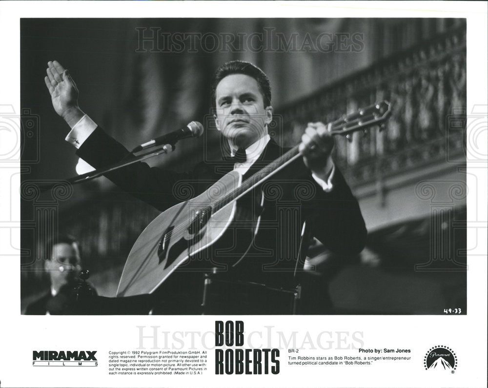 1992 Press Photo Tim Robbins Actor Bob Roberts Film Movie Scene - Historic Images