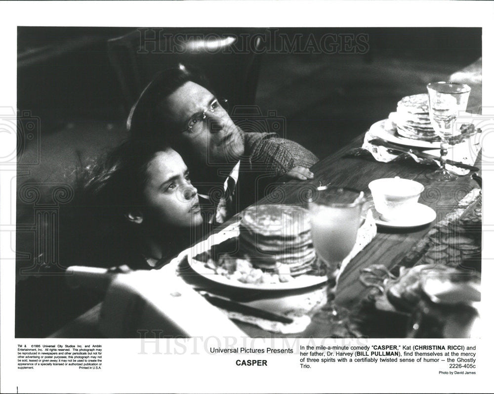 1995 Press Photo Christina Ricci &amp; Bill Pullman Star In &quot;Casper&quot; - Historic Images