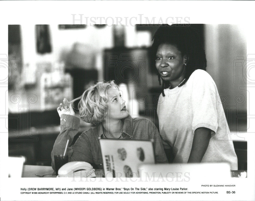 1995 Press Photo Boys On The Side Drew Barrymore Whoopi Goldberg - Historic Images