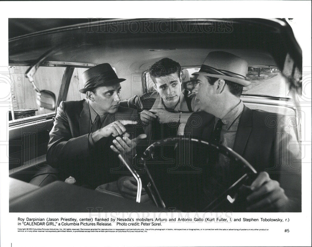 1993 Press Photo Jason Priestly Kurt Fuller Stephen Tobolowsky Actors Calendar - Historic Images