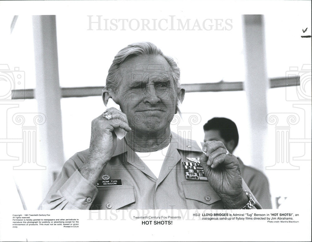 1991 Press Photo Lloyd Bridges in &quot;Hot Shots!&quot; - Historic Images