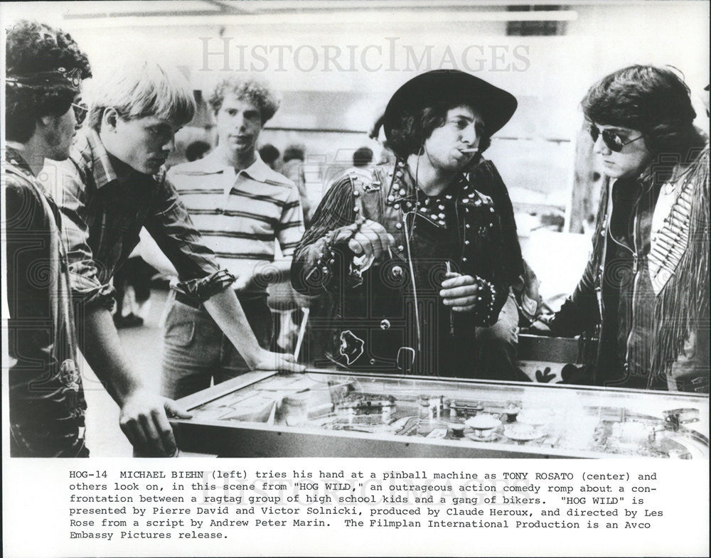 1980 Press Photo Michael Biehn and Tony Rosato in "Hog Wild" - Historic Images