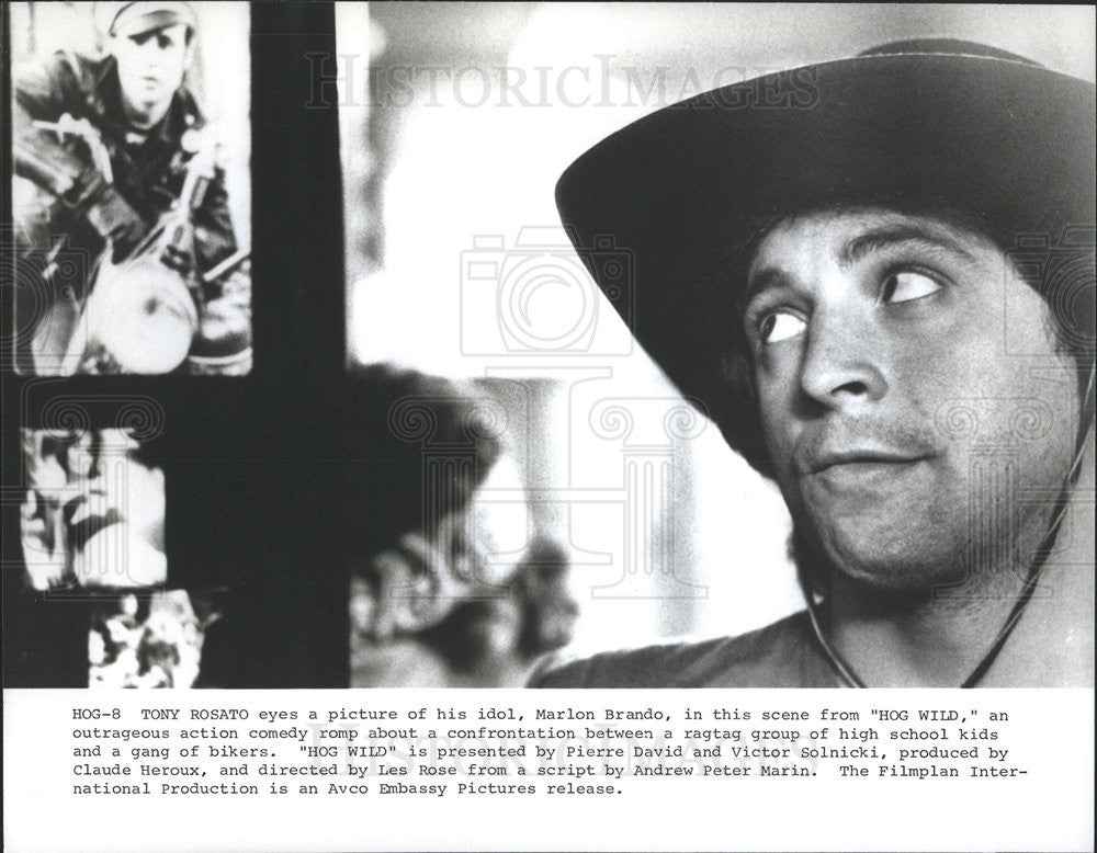 1980 Press Photo Tony Rosato in &quot;Hog Wild&quot; - Historic Images