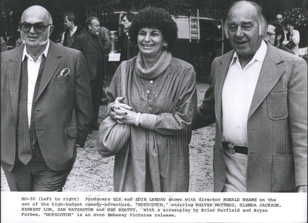 1980 Press Photo "Hopscotch" Producers Ely and Edie Landau Director Ronald Neame - Historic Images