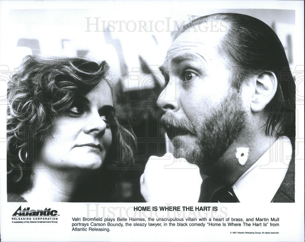 1987 Press Photo Valri Bromfield, Martin Mull in &quot;Home Is Where The Hart Is&quot; - Historic Images