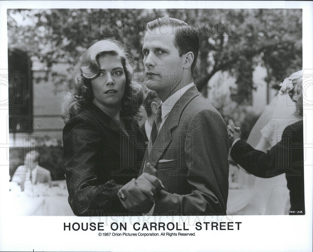 1987 Press Photo Kelly McGillis &amp; Jeff Daniels Star In &quot;House On Carroll Street&quot; - Historic Images