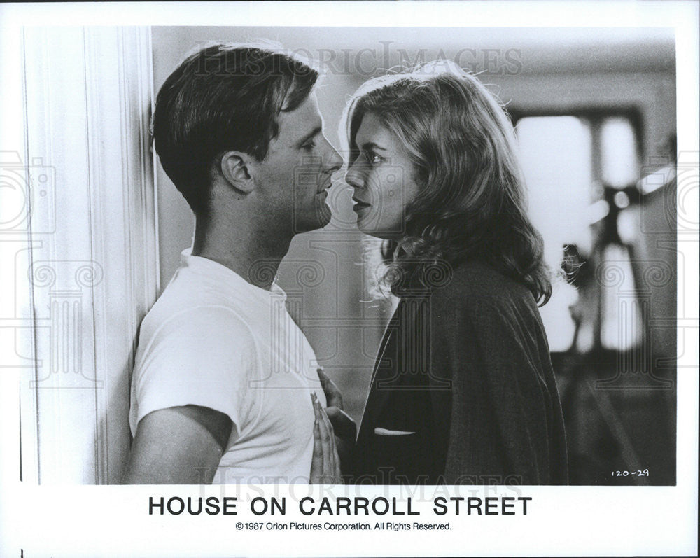 1987 Press Photo Kelly McGillis &amp; Jeff Daniels Star In &quot;House On Carroll Street&quot; - Historic Images