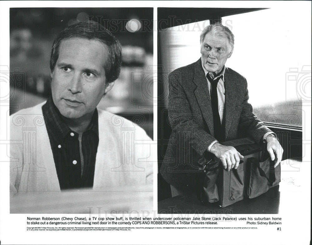 1994 Press Photo Film Cops and Robbersons Chevy Chase Jack Palance - Historic Images