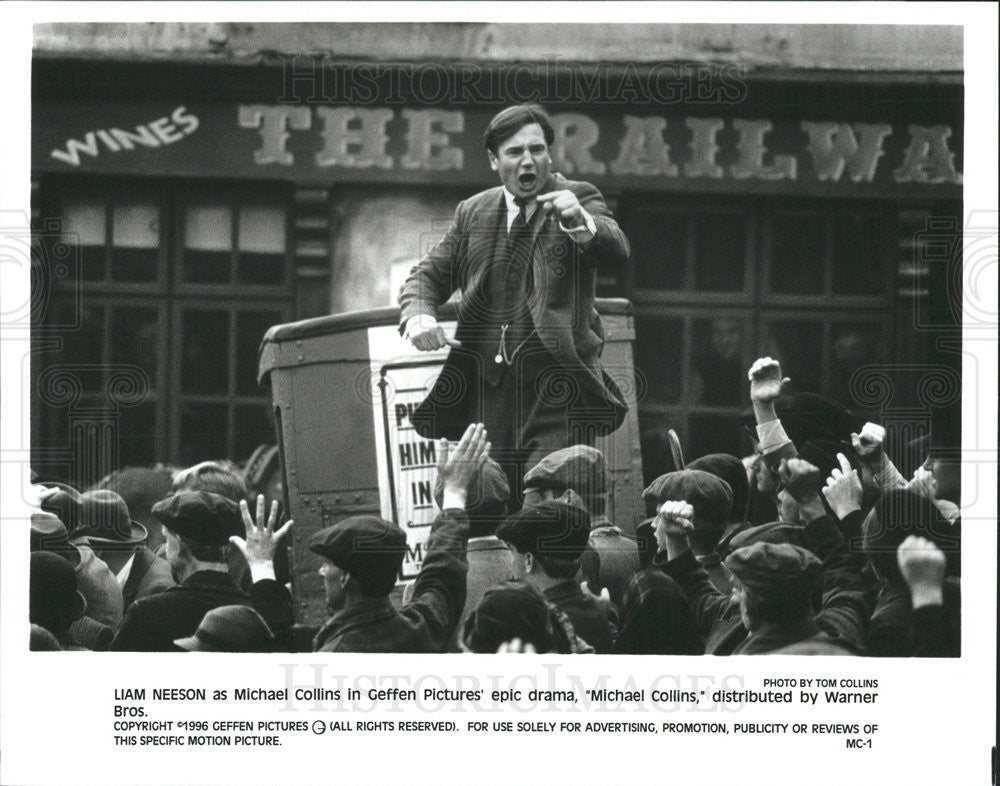 1996 Press Photo Liam Neeson in &quot;Michael Collins&quot; - Historic Images