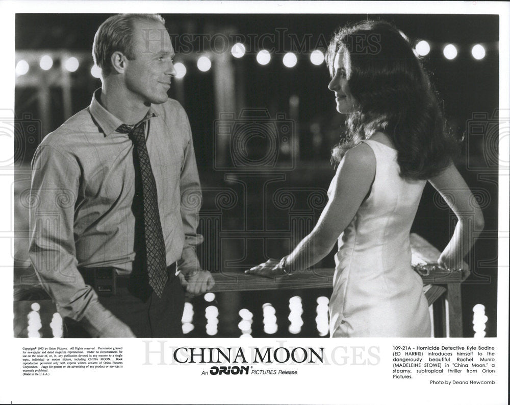 1993 Press Photo Ed Harris &amp; Madeleine Stowe Star In &quot;China Moon&quot; - Historic Images