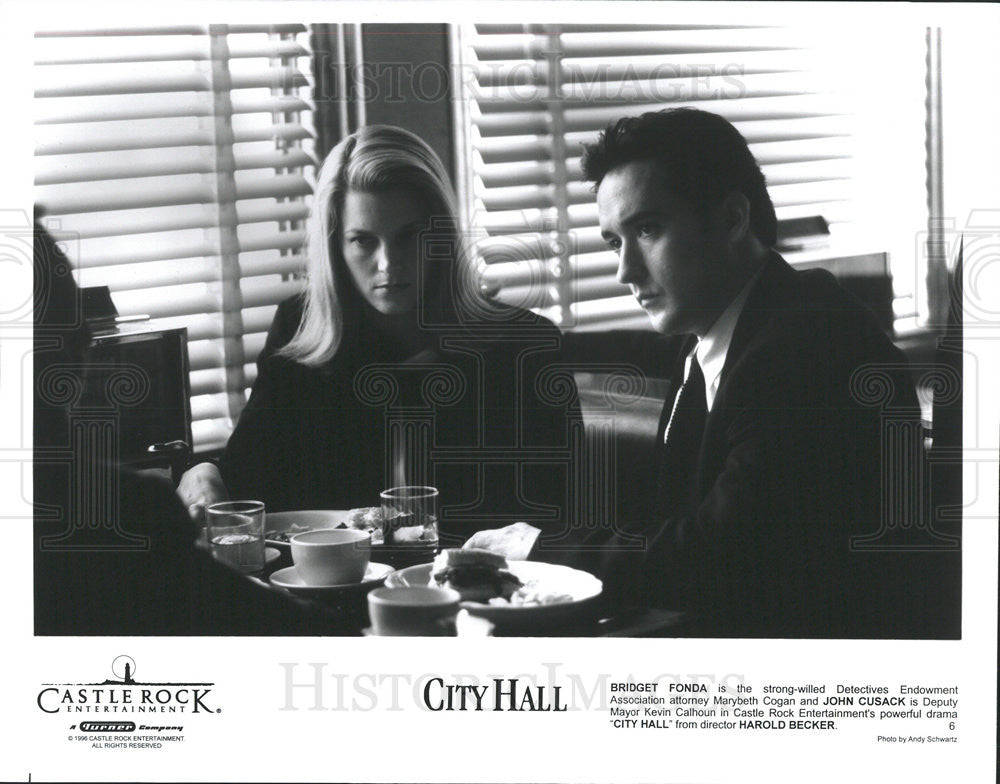 1996 Press Photo Bridget Fonda &amp; John Cusack Star In &quot;City Hall&quot; - Historic Images