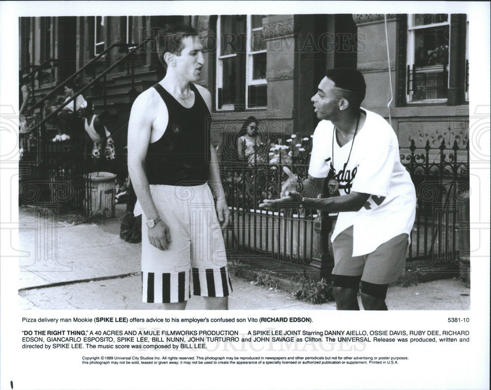 1989 Press Photo Spike Lee & Richard Edson Star In "Do The Right Thing" - Historic Images