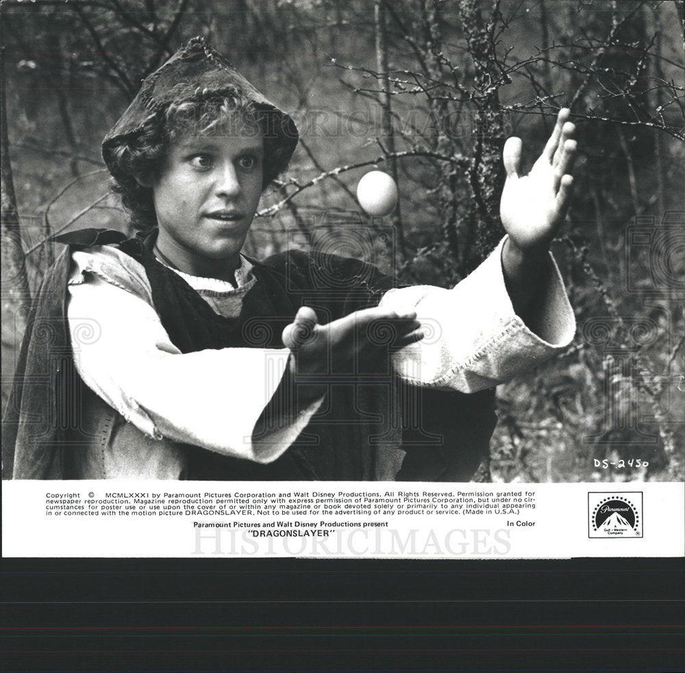 1981 Press Photo Peter MacNicol Stars As A Sorcerer&#39;s Apprentice In Dragonslayer - Historic Images