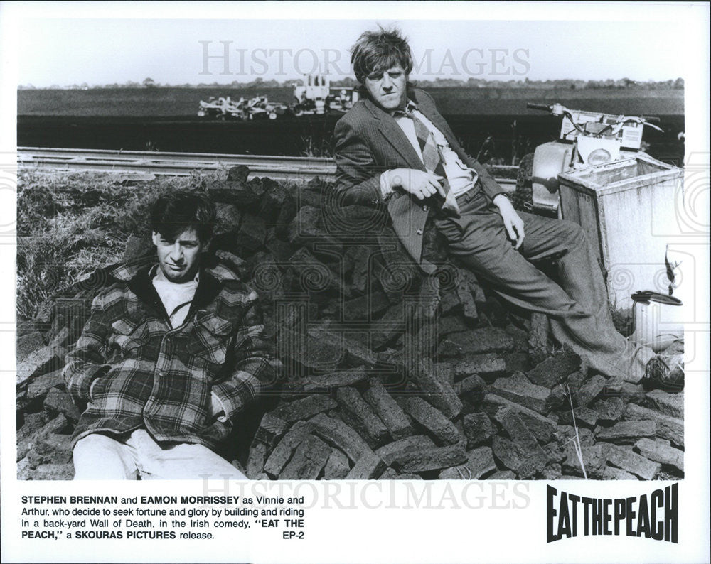 1986 Press Photo Stephen Brennan and Eamon Morrissey in &quot;Eat The Peach&quot; - Historic Images