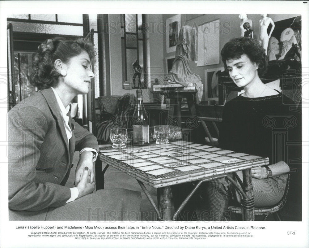 1983 Press Photo Isabelle Huppert &amp; Miou Miou In &quot;Entre Nous&quot; - Historic Images