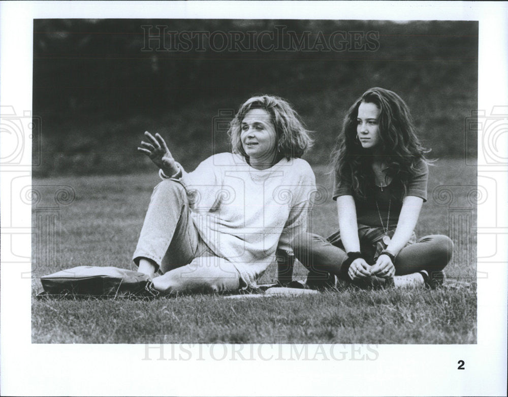 1993 Press Photo Ornella Muti Actress Chiara Caselli Especially On Sunday Film - Historic Images